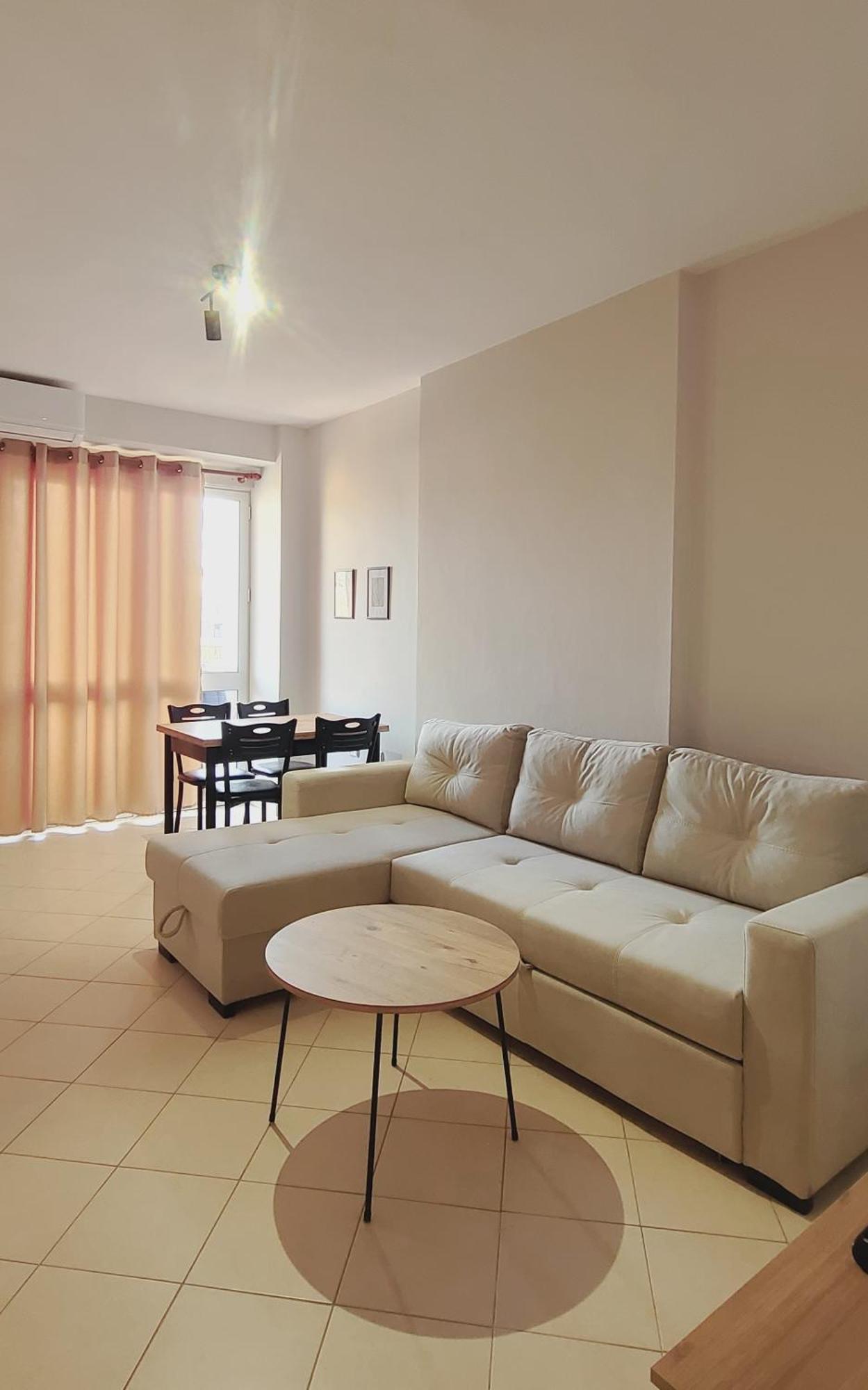 Leones Apartament Tirana Exterior photo